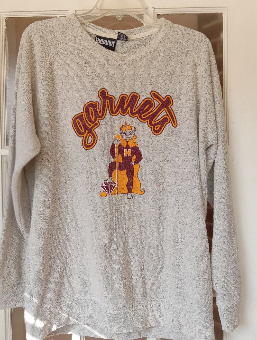 Super cozy and unique light gray textured/terry-style crewneck sweatshirt SZ M